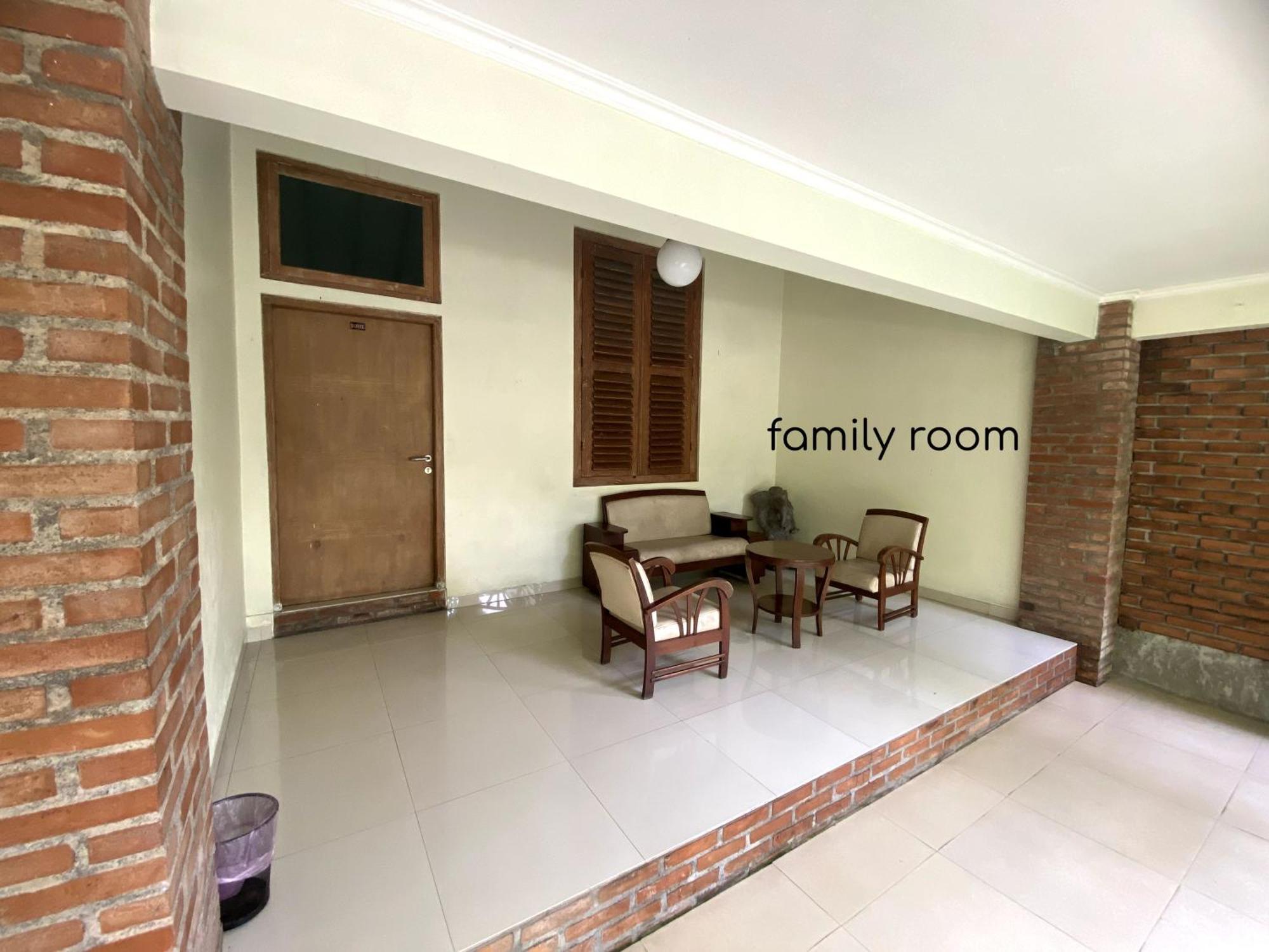 Puri Pangeran Hotel Yogyakarta Exterior foto