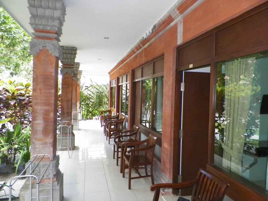 Puri Pangeran Hotel Yogyakarta Exterior foto