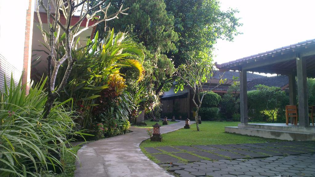 Puri Pangeran Hotel Yogyakarta Exterior foto