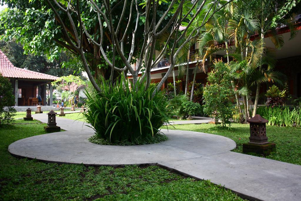 Puri Pangeran Hotel Yogyakarta Exterior foto