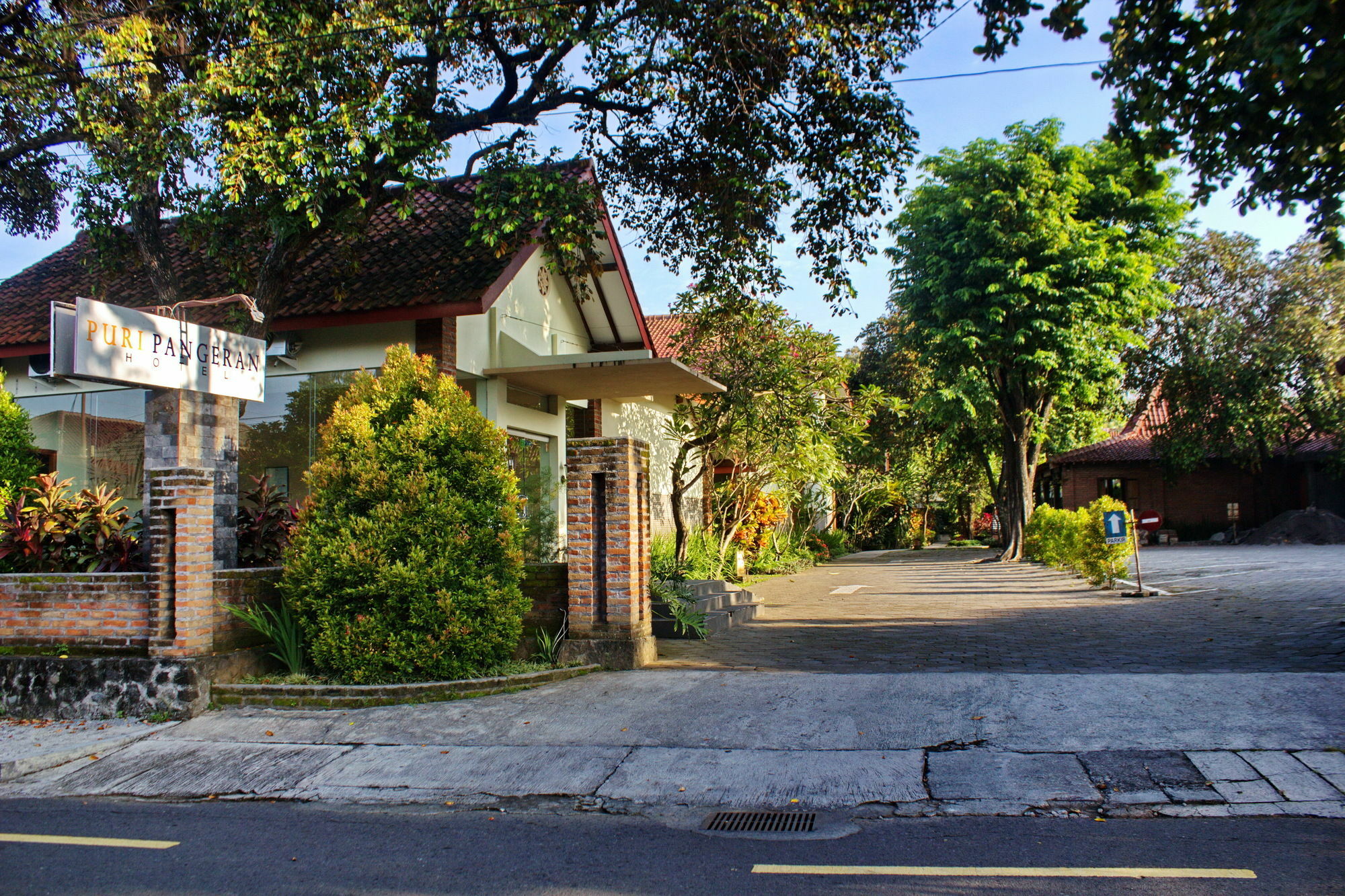 Puri Pangeran Hotel Yogyakarta Exterior foto